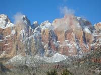 11-zoomed_view_of_snowy_mountains