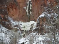 32-big_ice_chunk_falling_photo_sequence2