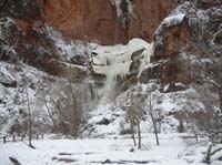 35-big_ice_chunk_falling_photo_sequence5
