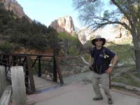 14-me_and_Angels_Landing_at_bridge-quick_2_second_timer_so_no_one_else_got_in_picture