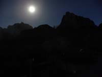 18-sunset_view_of_Watchman_Peak_with_moon-trying_different_aperature_settings_on_camera