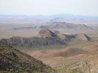 038-scenic_views_from_ridge-Valley_of_Fire_State_Park_in_distance
