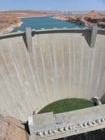 20-view_of_Glen_Canyon_Dam_from_north_side_of_Glen_Canyon_Bridge