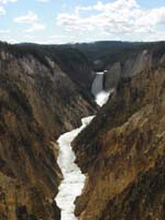 32-Grand_Canyon_of_Yellowstone_from_Artists_Point-early_morning_shots_better_than_late_afternoon