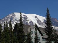20-reached_Paradise_area-pretty_view_of_Mount_Rainer_with_Paradise_Hotel