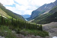 018-looking_back_to_glacial_features-moraine,u-shaped_valley,glacial_finger_lake