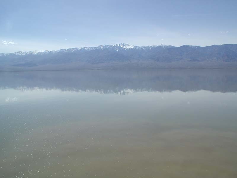 65-water_view_with_mountains_in_background