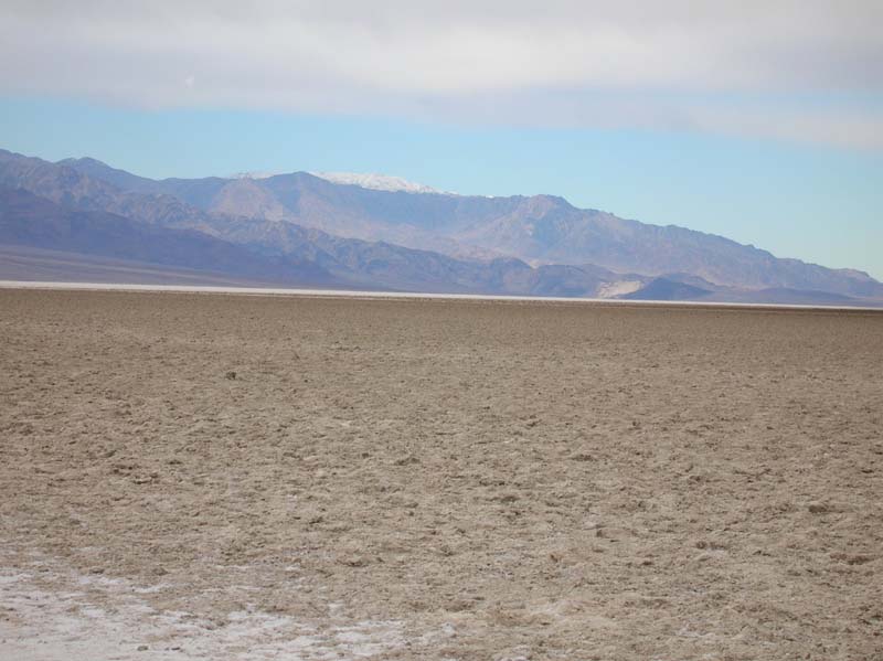 45-snowy_peaks_from_Badwater