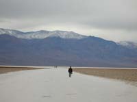 43-Panamint_Mountains_from_Badwater