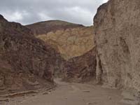 44-Golden_Canyon-1210pm-took_a_short_walk_up_canyon_for_neat_views-HDR