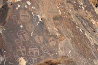 65-petroglyphs_at_mouth_of_Keyhole_Canyon