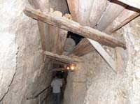24-original_wood_planks_in_the_mine