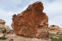 12-rock_with_petroglyphs