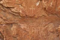 15-zoom_view_of_petroglyphs