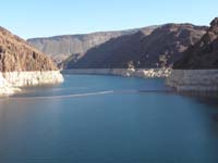 Hoover_Dam_and_bypass_bridge_from_Dam-morning19-20121031-Lake_Mead_side_view_and_Fortification_Hill