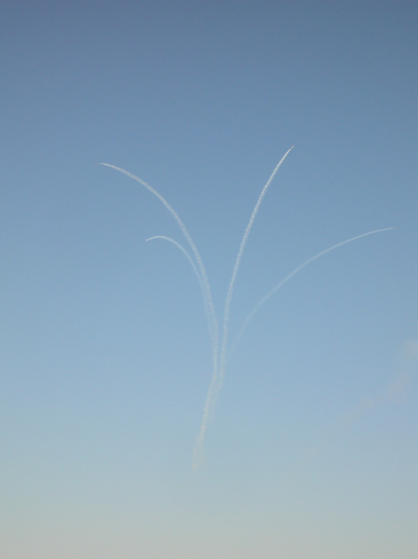 56-Thunderbirds_performing