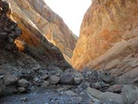 40-looking_back_towards_the_Narrows-sunset_light_illuminates_the_rocks