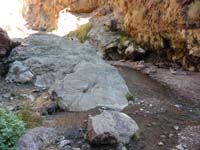43-last_picture_before_soon_falling_in_water-no_pictures_of_low_water_level_downstream_from_Hoover_Dam
