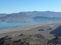 18-scenic_view_from_Peak_2530-looking_E-zoom_of_Lake_Mead_and_Fortification_Hill,marina
