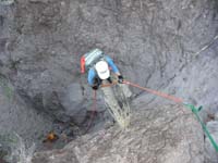 47-Luba_rappelling