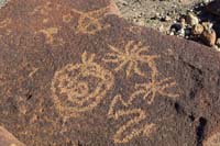 44-petroglyphs-closer_view_of_set_to_right