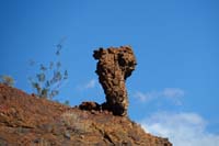 38-odd_looking_hoodoo