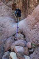 41-safe_point_even_with_rock_anchor_to_stand_up_starting_rappel