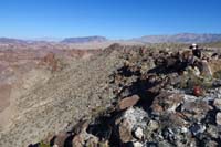 31-Kenny_relaxing_on_a_rock_enjoying_view-actual_Sandwich_Peak_just_beyond_to_right