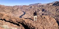 18-me_with_scenic_view_upstream-from_Laszlo