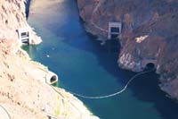 41-Hoover_Dam_stoney_gates_and_spillway_tunnels
