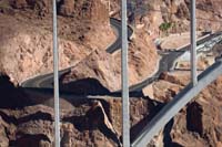 45-road_leading_to_Hoover_Dam-strange_to_see_no_line_of_vehicle_normal_for_time_of_year
