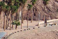 51-area_leading_to_tours_and_surface_of_dam-should_be_full_of_people
