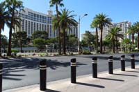 035-looking_across_the_street_to_the_Bellagio
