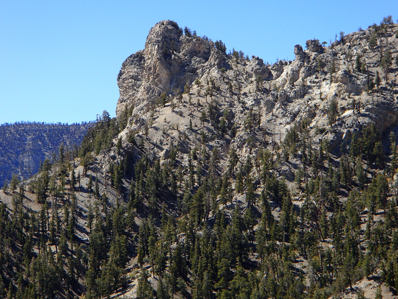 21-zoom_of_Cockscomb_Peak