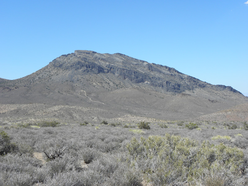 44-Jaybird_Benchmark-view_along_road_driving_away