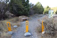25-barriers_to_discourage_vehicle_use_on_the_trail