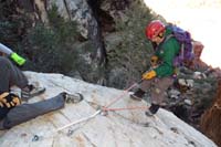 42-Luba_rappelling