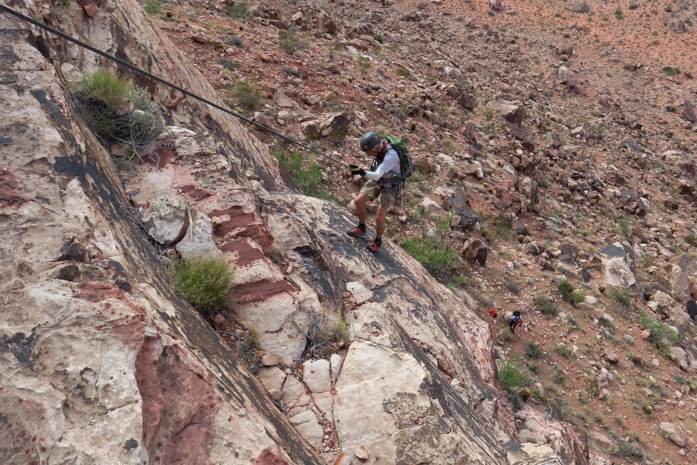 34-rap_4-Steve_rappelling