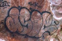 02-graffiti_to_remove