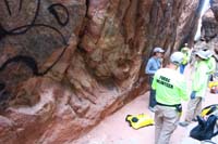 03-Ed_and_Luba_with_volunteers_to_remove_graffiti