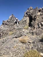 35-me_scrambling_down-from_Laszlo