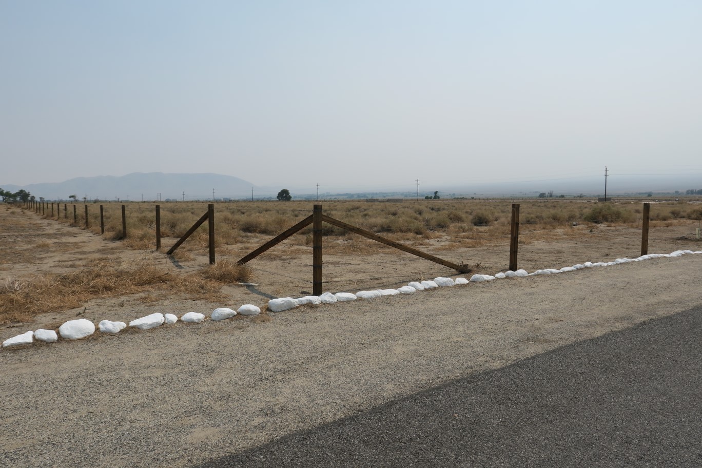 210-barbed_wire_fence_surrounding_the_entire_compound