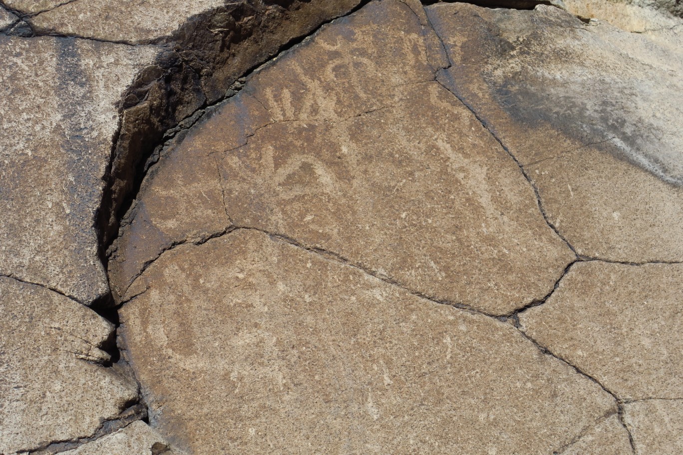 015-petroglyphs