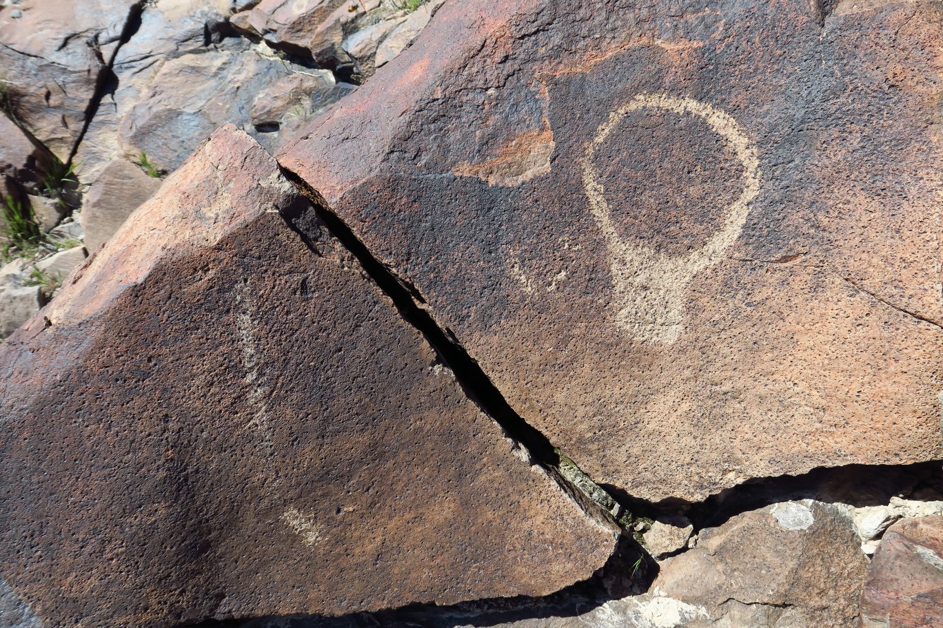 022-petroglyphs