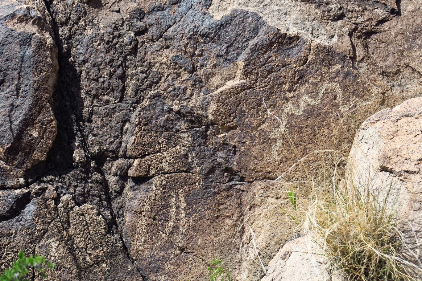 053-petroglyphs