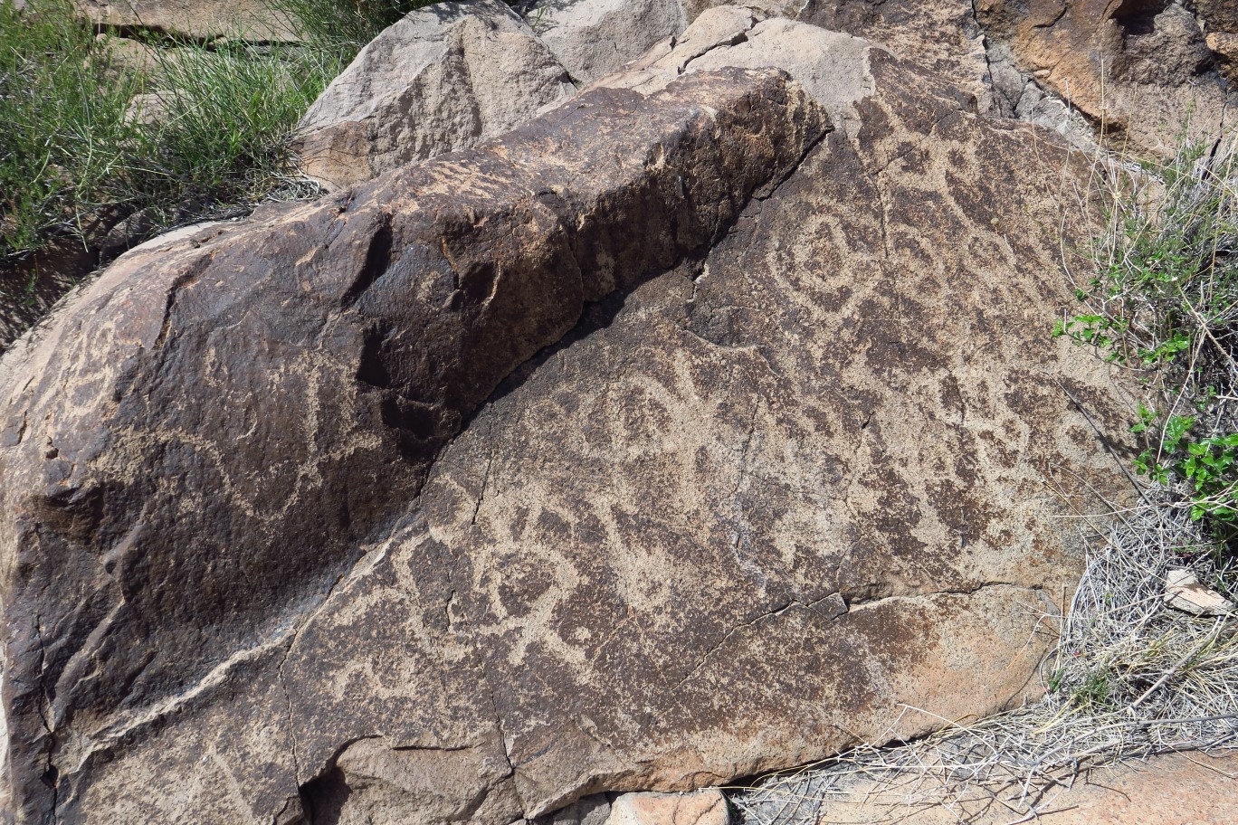 063-petroglyphs