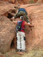 39-Peppe_helping_Sacha
