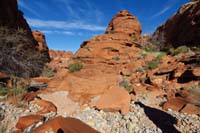 41-surprised_no_trail_marker-need_to_go_up_to_right_to_avoid_obstacle_to_left-Pinnacles_WP5