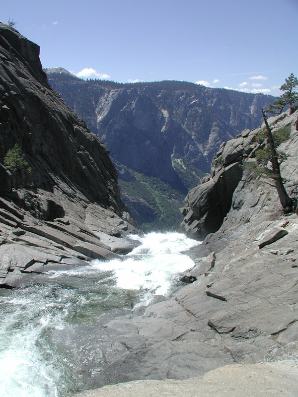 22-top_of_Yosemite_Falls