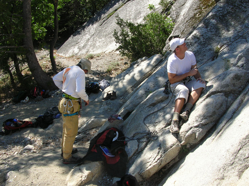 17-Brad_belaying_Luba_while_Bruce_gets_ready